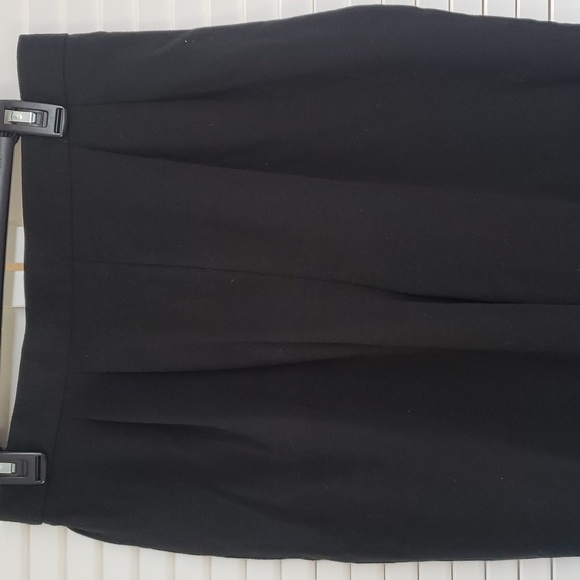 L.L.Bean Womens Pull On Cuffed Pants - Picture 2 of 7